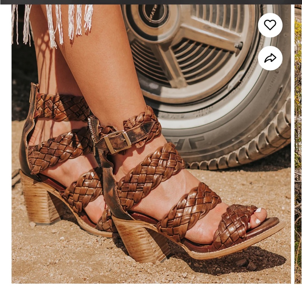 Freebird bayou size 9 cognac color leather